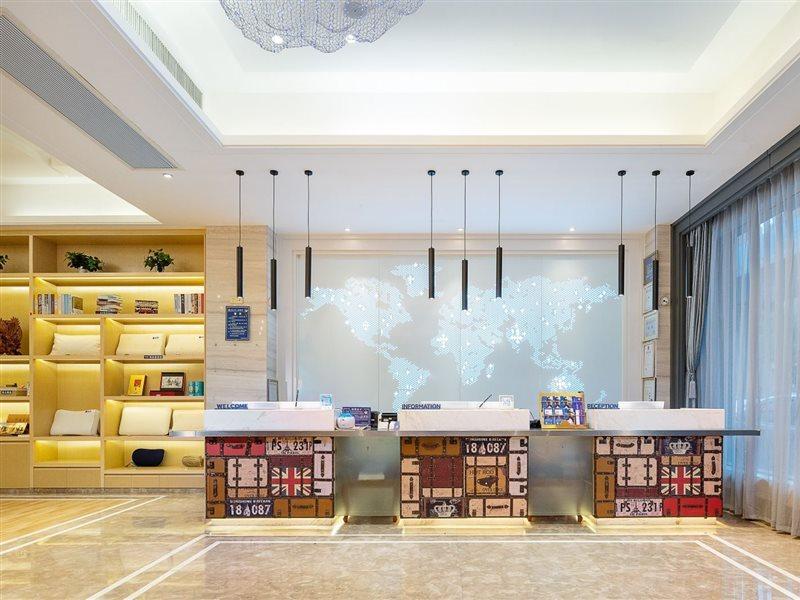 Kyriad Marvelous Hotel Dongguan Changan Light Rail Station מראה חיצוני תמונה