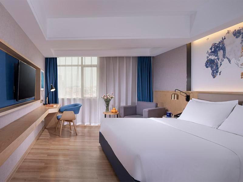 Kyriad Marvelous Hotel Dongguan Changan Light Rail Station מראה חיצוני תמונה